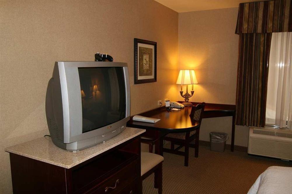 Hampton Inn & Suites Boise-Meridian Room photo